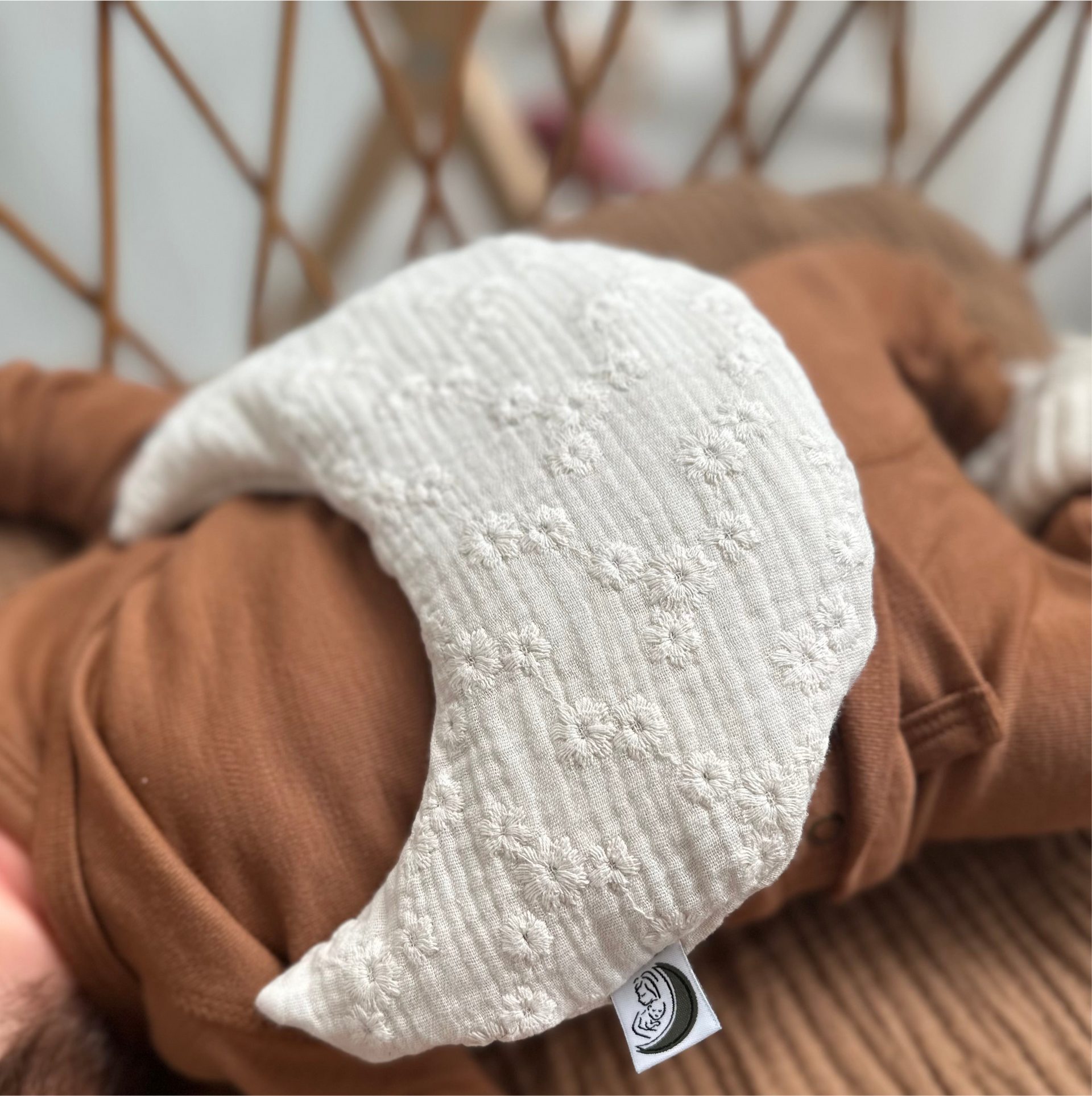 Heat Cuddly Toy Daisy off-white