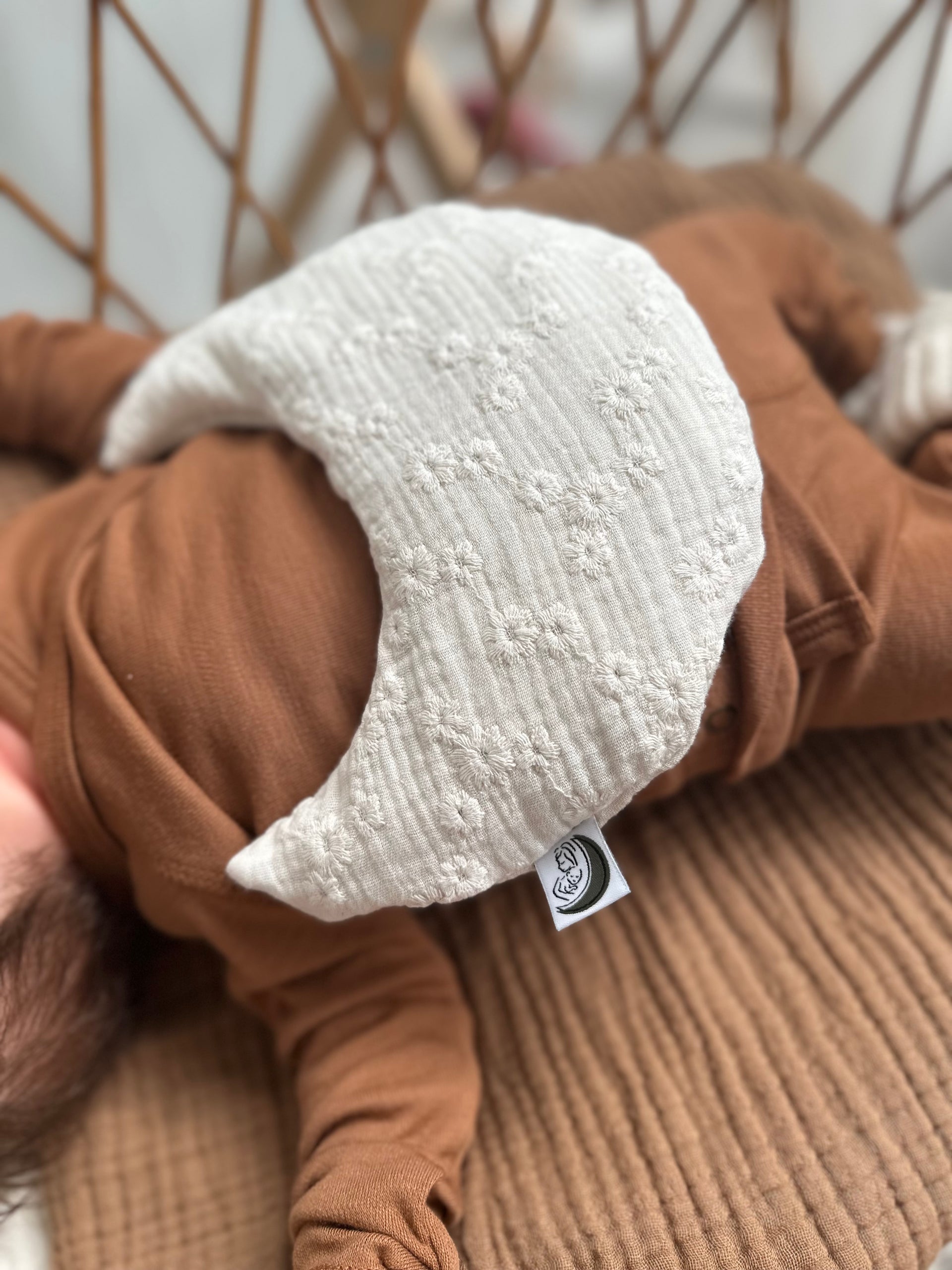 Heat Cuddly Toy Daisy off-white