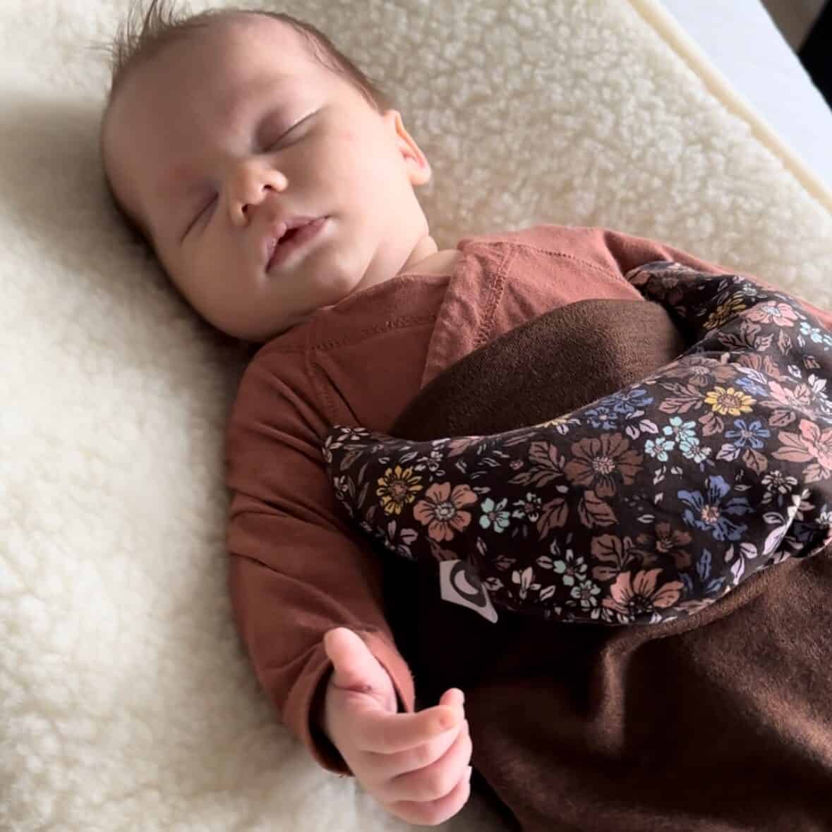 B2B - Warmtemaantje Vintage Flowers Brown