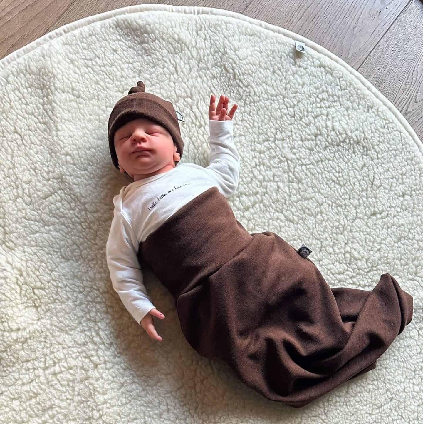 Mutsje Merinowol Brown