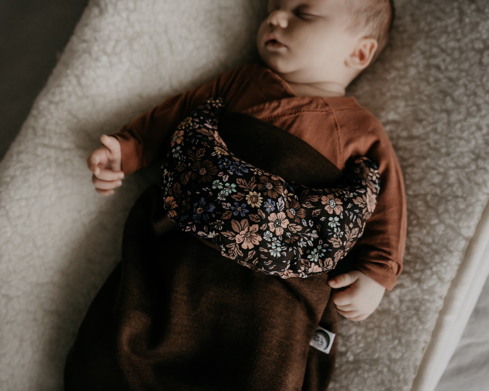 trappelzakje cocoon merinowol brown 2